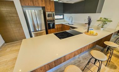 Casa · 3 Recámaras · Arbolada · Av. Huayacán · Amenidades