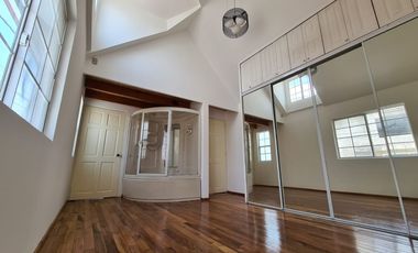 Casa en venta con jardín a 15 min de Santa Fe