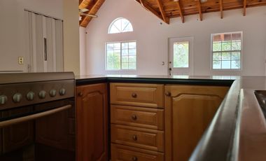 Casa en venta con jardín a 15 min de Santa Fe