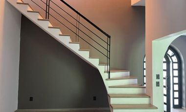 Casa en venta en Cerrada en San Lorenzo Acopilco