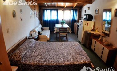Chalet 3 ambientes + depto monoambiente sobre gran lote