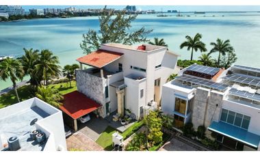 Casa en renta de 5 recámaras en Isla Dorada Zona Hotelera Cancún