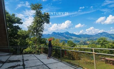 Villa Ekslusif View Indah Lokasi Strategis Di Banjaran Bandung