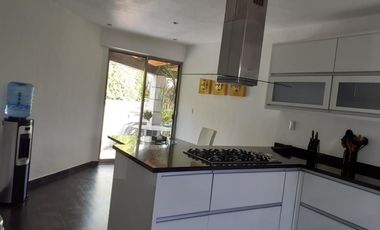VENTA CASA EN CUERNAVACA EN SUMIYA