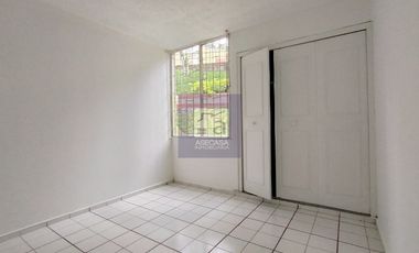 COD. 6033 - SE ARRIENDA APARTAMENTO - BARRIO: SAN MARTIN