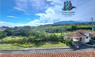 VENDO APARTAMENTO AMOBLADA DE 254M2 BOQUETE