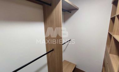 apartamento en arriendo en loma del esmeraldal. Cod A57641