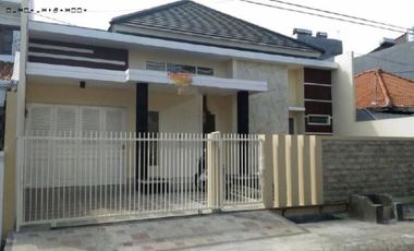 Rumah disewakan di Jawa Timur, Surabaya