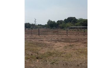 MAGNIFICO RANCHO A ORILLA DE CARRETERA EN TONALÀ