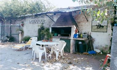 Venta casa quinta en Paso del rey pte gnecco