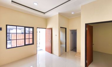 Rumah Siap Huni 10 menit ke Pintu Tol BSD Barat 1 Hadap Utara J-39017