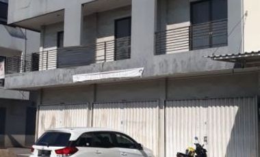 Ruko Gandeng 3 Posisi Hook Lokasi Strategis di tepi Jl. Jombang Raya 5115