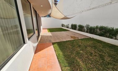 Se renta casa en la loma de golf