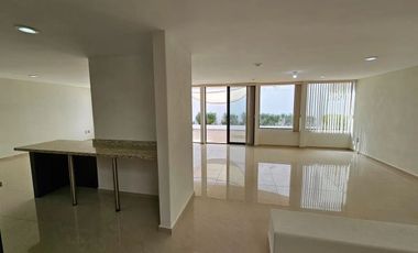 Se renta casa en la loma de golf