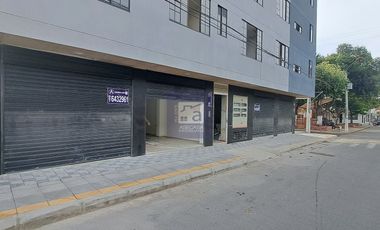 COD. 5653 - SE ARRIENDA LOCAL - BARRIO: SANTA CRUZ