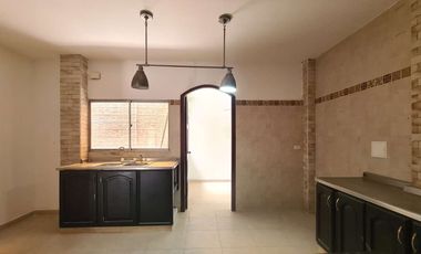 COD. 335 - SE ARRIENDA CASA - BARRIO: LA TOSCANA