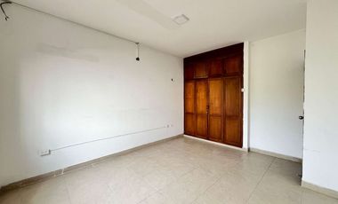 COD. 335 - SE ARRIENDA CASA - BARRIO: LA TOSCANA
