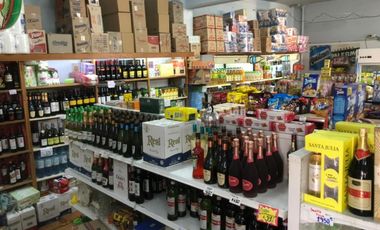 Venta/alquiler De Fondo De Comercio 150 Metros. La Tablada