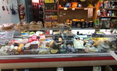 Venta/alquiler De Fondo De Comercio 150 Metros. La Tablada