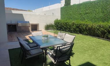 Casa en venta al norte de la ciudad Fracc. Alyssa modelo Kahli