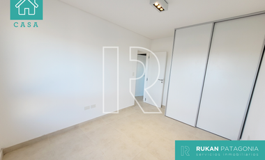 #AlquilerRUKAN | Casa 4 Ambientes (A ESTRENAR) | Barrio ALTOS DEL MIRADOR | Caleta Olivia.-