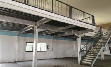 Bangunan di R.A. Kartini Gresik