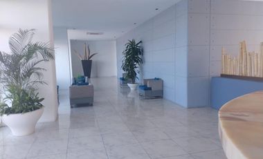 Departamento amueblado en Torre Axis en 5to. piso con preciosa vista al mar