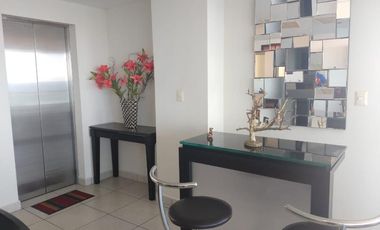 Departamento amueblado en Torre Axis en 5to. piso con preciosa vista al mar