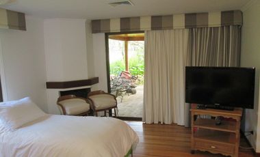 SE VENDE LINDA CASA EN PARCELA DE 15.890 M2 EN CONDOMINIO