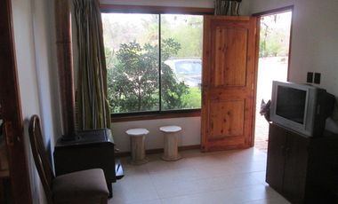 SE VENDE LINDA CASA EN PARCELA DE 15.890 M2 EN CONDOMINIO