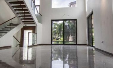 5BR Luxury House for Sale in McKinley Hill, Taguig