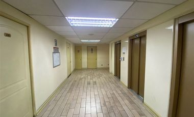 Oficina en Venta en Teatinos / Catedral / Morandé