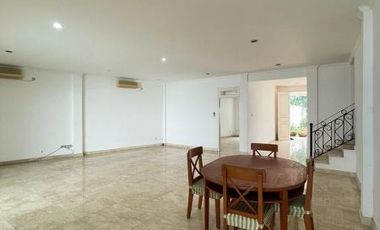 DIJUAL RUMAH ONE GATED SYSTEM di Jl KENCANA PERMAI, PONDOK INDAH