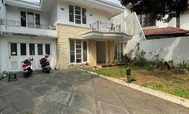 DIJUAL RUMAH ONE GATED SYSTEM di Jl KENCANA PERMAI, PONDOK INDAH