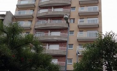 Excelente Oficina a 1/2 Cuadra Peatonal Belgrano C/renta