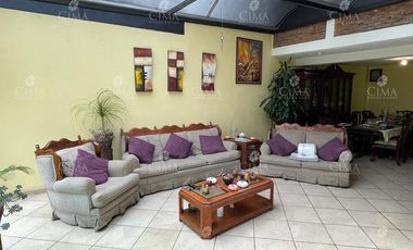 Venta casa en Fraccionamiento Monte Rubí Huitzilac - V258