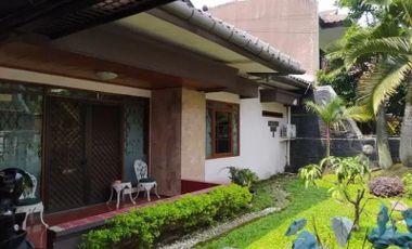 Rumah Lama Siap Huni di Sayap Buahbatu Pasir salam Kembar
