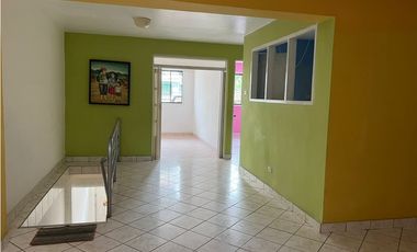 Casa + Local Comercial en venta - Tarapoto