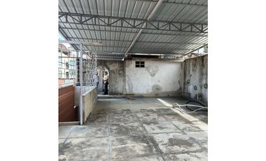 Casa + Local Comercial en venta - Tarapoto