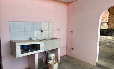 Casa + Local Comercial en venta - Tarapoto