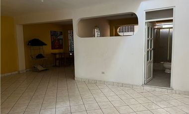 Casa + Local Comercial en venta - Tarapoto