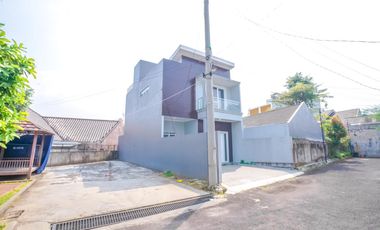 Rumah 2 Carport 15 Mnt ke RSUD Cipayung Siap KPR Bebas Banjir J-26017