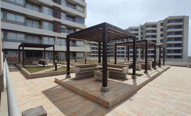 apartamento en arriendo/venta en sabanilla. Cod A106100