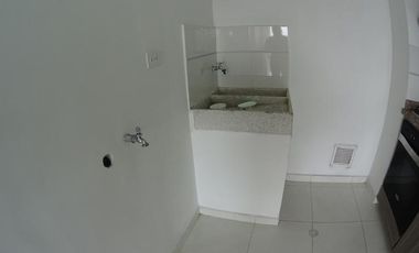 apartamento en venta en la floresta. Cod V19855