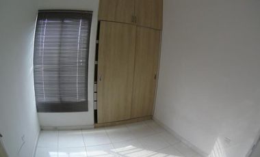 apartamento en venta en la floresta. Cod V19855