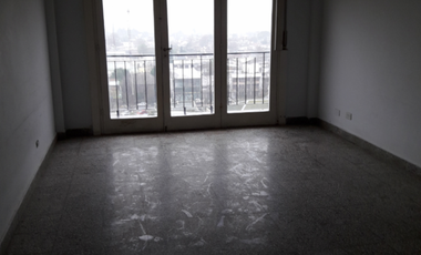 HERMOSO DEPARTAMENTO 3 AMBIENTES AL FRENTE VENTA