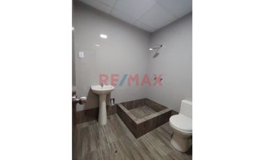 Exclusiva Casa Con Piscina En Alquiler En Loma Linda