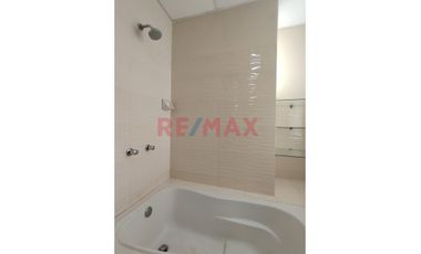 Exclusiva Casa Con Piscina En Alquiler En Loma Linda