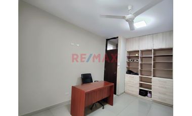 Exclusiva Casa Con Piscina En Alquiler En Loma Linda