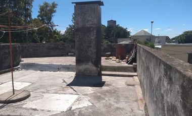 CASA EN AZUL